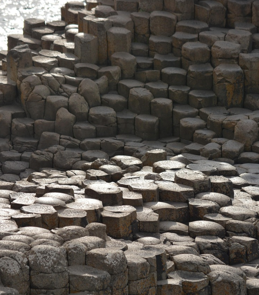 Stepping-stone field of hexagonal basalt columns